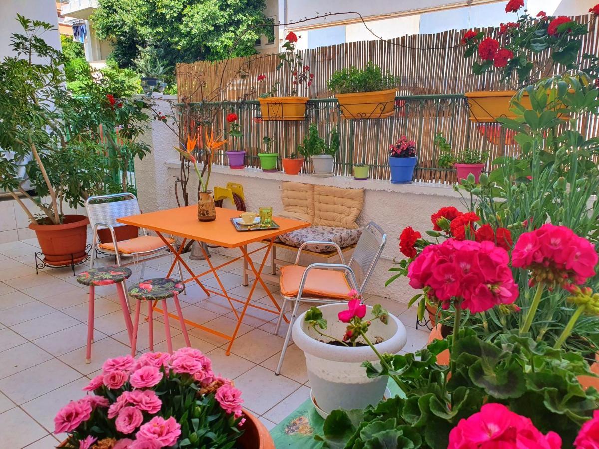 Casa Bonita, House With Private Entrance And Garden, Between Center And Sea Athens Exterior photo